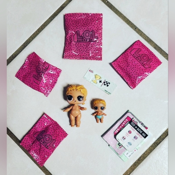 LOL Surprise Dolls Series 2 Let's Be Friends Kicks & Lil Sis Lil Kicks - Picture 2 of 5